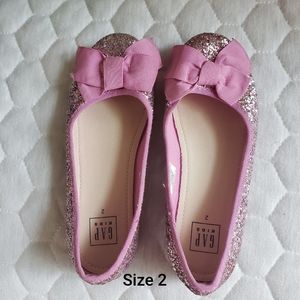 Girls shoes